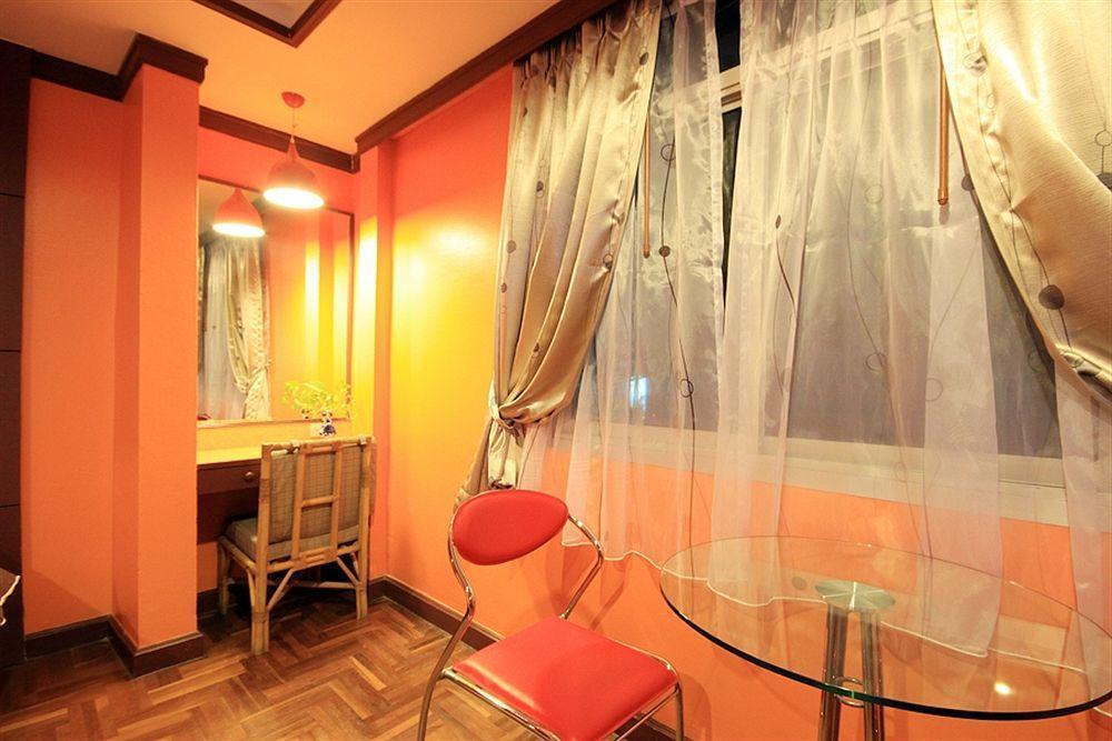 The Palm Delight Lodge Praia de Jomtien Exterior foto